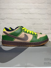 Load image into Gallery viewer, Nike SB Dunk Low Jedi (2004) - 9M
