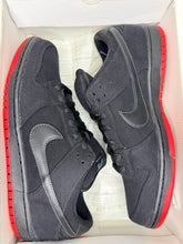 Load image into Gallery viewer, Nike SB Dunk Low Levis Black Denim
