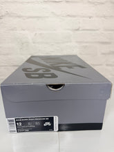 Load image into Gallery viewer, Nike SB Dunk High Silver Box (2016) - 12M
