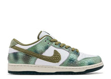 Load image into Gallery viewer, Nike SB Dunk Low Alexis Sablone Chameleon
