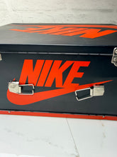 Load image into Gallery viewer, Jordan 1 Retro High SP Gina (Special Box)
