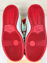 Load image into Gallery viewer, Nike SB Dunk Low Medium Mint Gym Red (2012) - 8M
