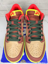 Load image into Gallery viewer, Nike SB Dunk Low Toxic Sea Robbin (2009) - 11.5M
