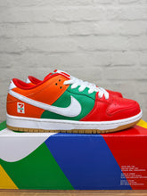 Load image into Gallery viewer, Nike SB Dunk Low 7-Eleven (2020) - 8.5M
