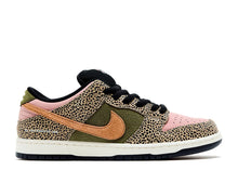 Load image into Gallery viewer, Nike SB Dunk Low Arts-Rec
