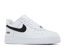 Load image into Gallery viewer, Nike Air Force 1 Low Supreme White Black
