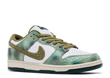 Load image into Gallery viewer, Nike SB Dunk Low Alexis Sablone Chameleon
