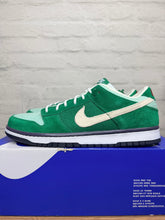 Load image into Gallery viewer, Nike SB Dunk Low Pro Wallenberg (2010) - 11M
