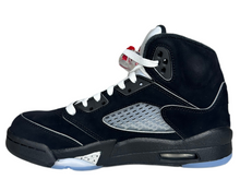Load image into Gallery viewer, Jordan 5 Retro OG Black Metallic Reimagined (GS) (Preowned)
