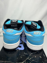 Load image into Gallery viewer, Nike SB Dunk Low Tokyo Blue Taxi (Preowned)
