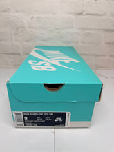 Load image into Gallery viewer, Nike SB Dunk Low lowa (2015) - 9M
