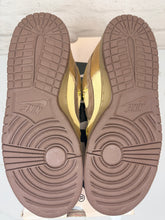 Load image into Gallery viewer, Nike SB Dunk Low Shanghai (2005) - 10M
