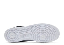 Load image into Gallery viewer, Nike Air Force 1 Low Supreme White Black
