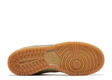 Load image into Gallery viewer, Nike SB Dunk Low Pro B Parachute Beige
