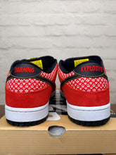 Load image into Gallery viewer, Nike SB Dunk Low Red Firecracker (2013) - 9.5M
