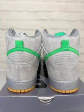 Load image into Gallery viewer, Nike SB Dunk High Silver Box (2016) - 13M
