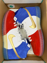 Load image into Gallery viewer, Nike SB Dunk High Tricolor (USA)
