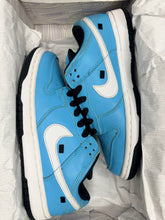 Load image into Gallery viewer, Nike SB Dunk Low Tokyo Blue Taxi (Preowned)
