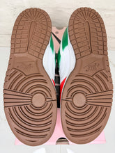 Load image into Gallery viewer, Nike SB Dunk Low Cinco de Mayo (2005)
