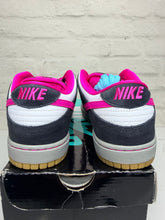 Load image into Gallery viewer, Nike SB Dunk Low Disposable (2014) - 9M
