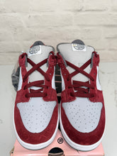 Load image into Gallery viewer, Nike SB Dunk Low Shanghai (2004) - 10M
