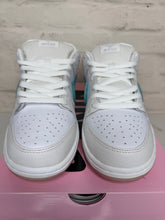 Load image into Gallery viewer, Nike SB Dunk Low Diamond Supply Co. White Diamond (2018)
