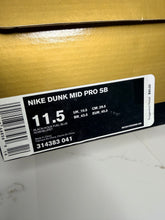 Load image into Gallery viewer, Nike SB Dunk Mid Aqua Fuel Blue (2008) - 11.5M
