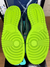 Load image into Gallery viewer, Nike SB Dunk Low Concepts Green Lobster Special Box (2019) - 9M
