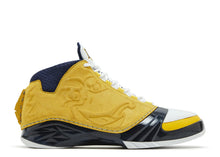 Load image into Gallery viewer, Jordan 23 Retro Marquette PE
