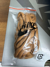 Load image into Gallery viewer, Nike SB Dunk High Brown Pack (2003) - 10M
