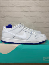 Load image into Gallery viewer, Nike SB Dunk Low Premium White Game Royal (2019) - 10.5M
