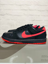 Load image into Gallery viewer, Nike SB Dunk Low Vamps (2003)
