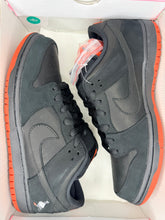 Load image into Gallery viewer, Nike SB Dunk Low Black Pigeon
