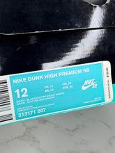 Load image into Gallery viewer, Nike SB Dunk High Acapulco Gold
