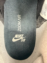 Load image into Gallery viewer, Nike SB Dunk Low J-Pack Shadow (2020) - 10M
