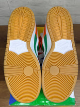 Load image into Gallery viewer, Nike SB Dunk Low 7-Eleven (2020) - 8.5M
