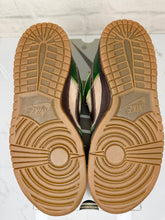 Load image into Gallery viewer, Nike SB Dunk Low Jedi (2004) - 9M
