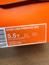 Load image into Gallery viewer, Nike Dunk Low Back to School Notebook (GS)(2007) - 5.5Y
