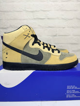 Load image into Gallery viewer, Nike SB Dunk High Chrome Ball Incident (2010) - 12M

