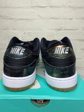 Load image into Gallery viewer, Nike SB Dunk Low 420 Intergalactic (2017) - 12M
