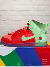 Load image into Gallery viewer, Nike SB Dunk High Strawberry Cough (2021) - 14M
