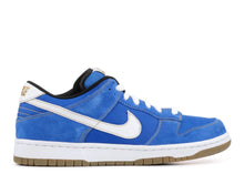 Load image into Gallery viewer, Nike SB Dunk Low Street Fighter Chun
