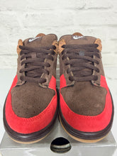 Load image into Gallery viewer, Nike SB Dunk Low Bison (2003) - 8.5M

