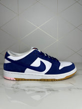 Load image into Gallery viewer, Nike SB Dunk Low Los Angeles Dodgers (Preowned)
