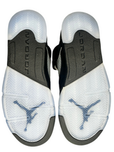 Load image into Gallery viewer, Jordan 5 Retro OG Black Metallic Reimagined (GS) (Preowned)

