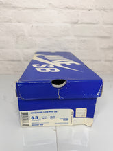 Load image into Gallery viewer, Nike SB Dunk Low Street Fighter Chun (2010)
