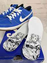 Load image into Gallery viewer, Nike SB Dunk Low Street Fighter Chun (2010)
