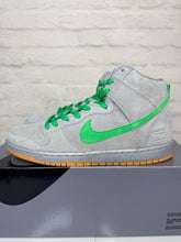Load image into Gallery viewer, Nike SB Dunk High Silver Box (2016) - 11.5M
