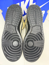 Load image into Gallery viewer, Nike SB Dunk High Chrome Ball Incident (2010) - 12M
