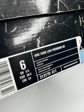 Load image into Gallery viewer, Nike SB Dunk Low Tokyo Blue Taxi (Preowned)
